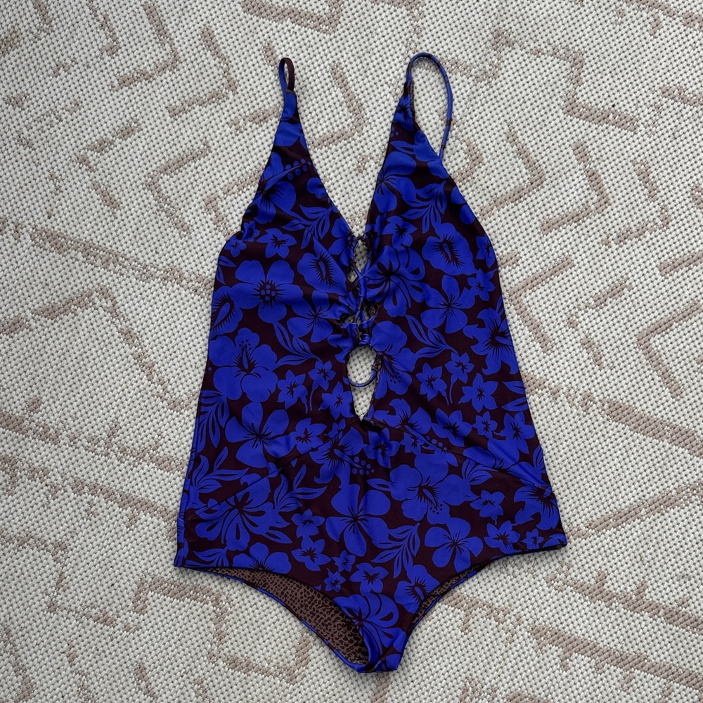 Acacia Kokomo floral one piece